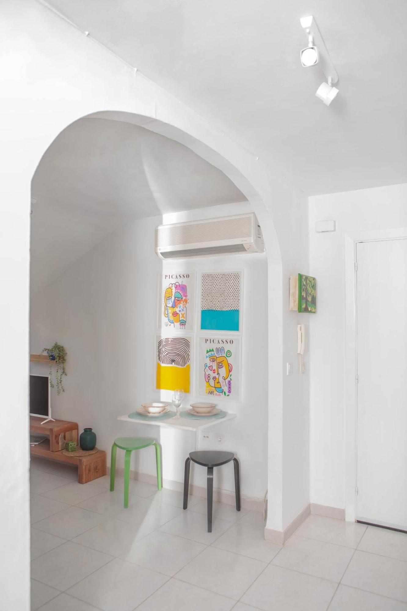 Picasso'S Dream Cozy & Chic Attic Plaza Merced Malaga Bagian luar foto