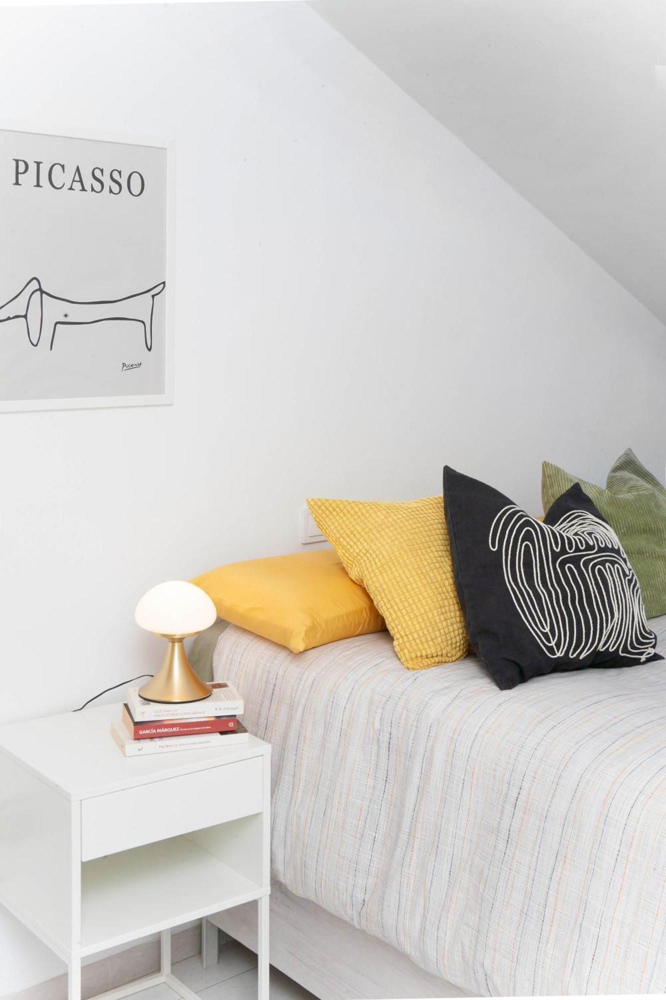 Picasso'S Dream Cozy & Chic Attic Plaza Merced Malaga Bagian luar foto
